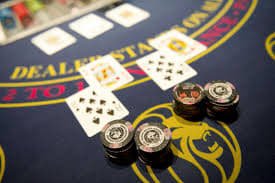 Organised 333 bet feature cards showing privacy and sports topics